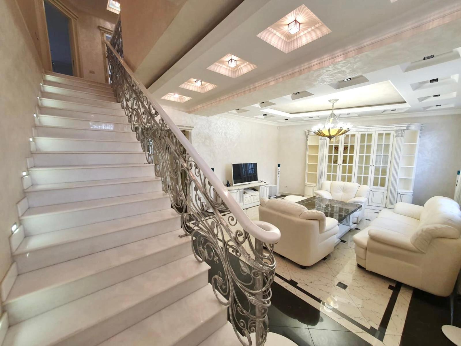 Роскошная Двухуровневая Квартира Luxurious Duplex Apartment Jerevan Exteriör bild